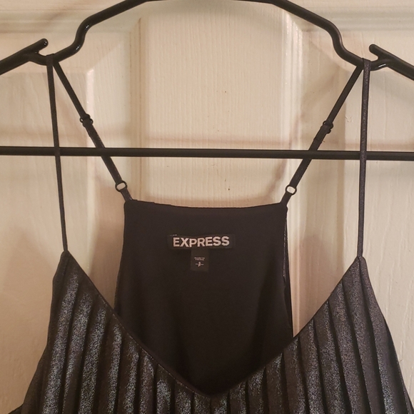 Express Metallic Gray Tank Small - Picture 2 of 7